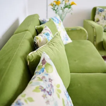 Paradise Apartment *